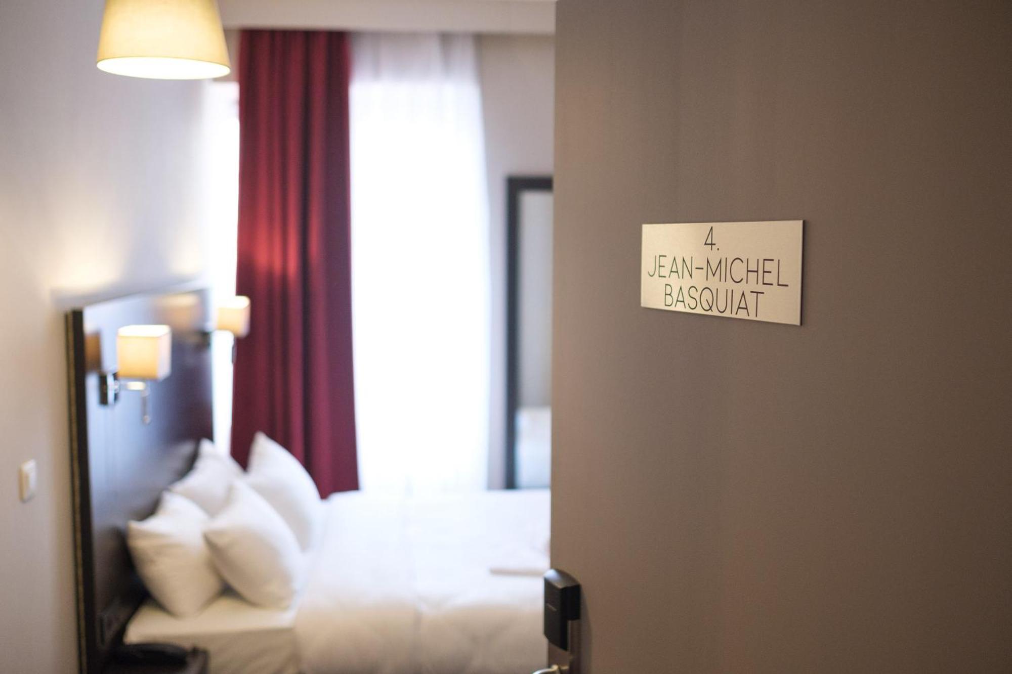 Best Budget Rooms - Brussels Centre, Brussels